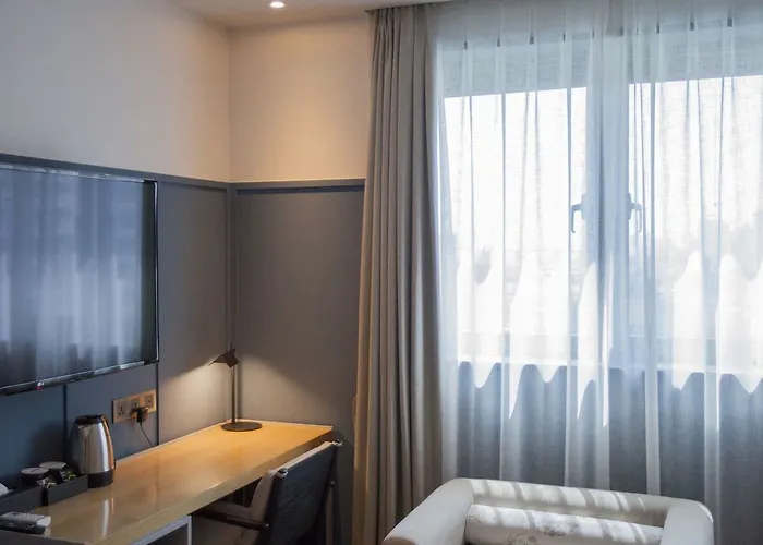 Nampo Hound Premier Hotel 3*